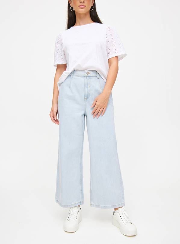 Light Bleach Wash Wide Leg Cropped Jeans 18L